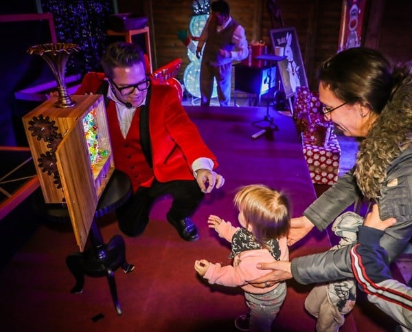 Salasas Theater der Magie &ndash; Weihnachtsshow